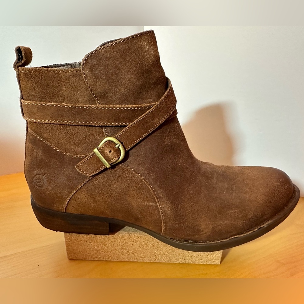 Born Faywood Ankle Booties with Buckle - Like New✨